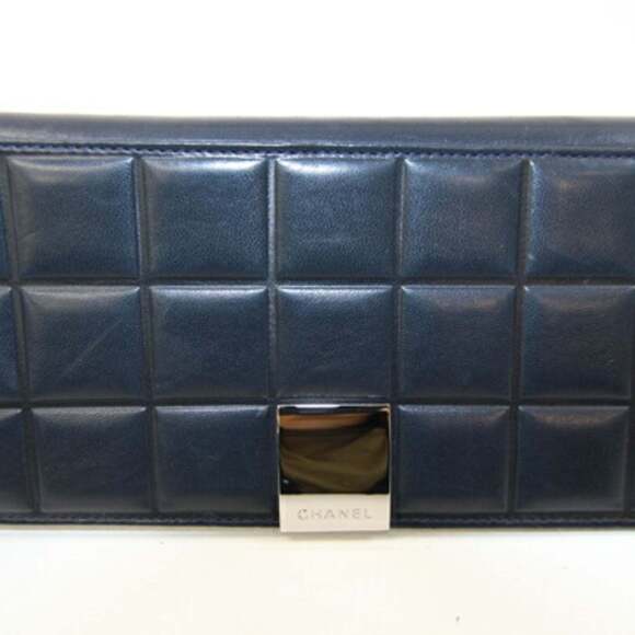 CHANEL Authentic Blue Lambskin Leather Wallet